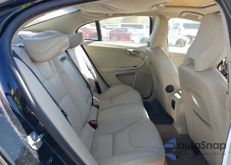 2014 Volvo S60 T5 from USA, damaged, VIN YV1612FS1E2271795